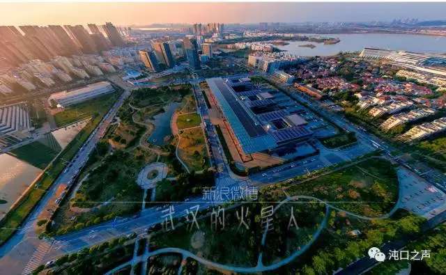 武汉开发区(汉南)发展迅速, 大量外来人口到此安家