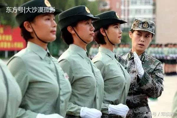 阅兵唯一女兵方队训练照:女兵训练艰辛堪比特种兵!