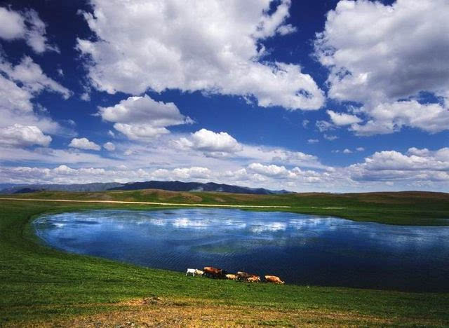 分享:新疆阿吾斯奇航拍 地面360度全景拍摄