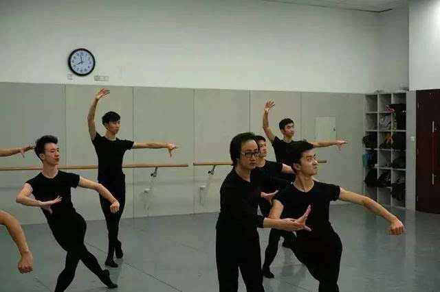 北京舞蹈学院教师杨勇:我是一个有故事的男人