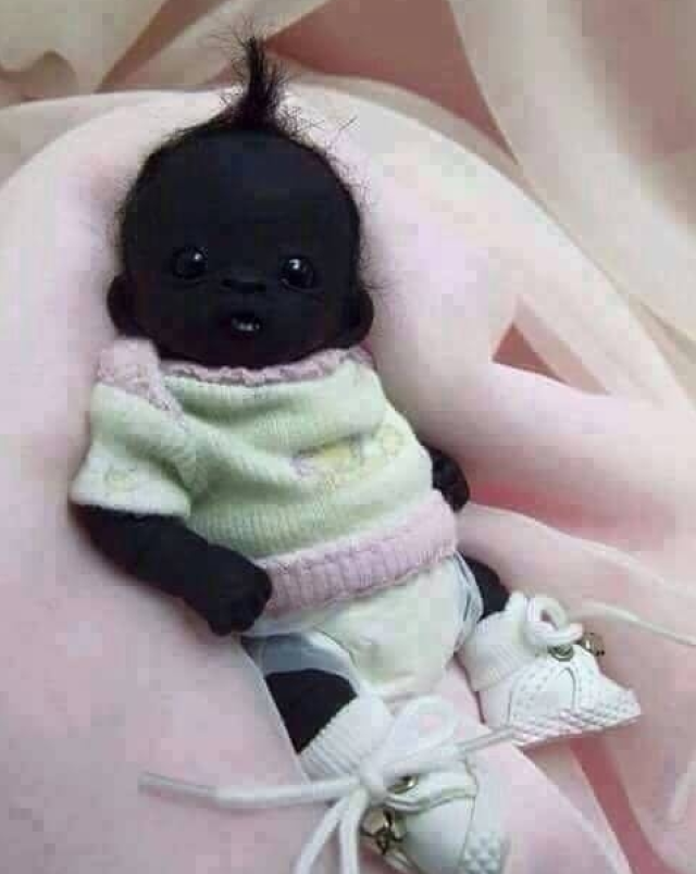 全世界最黑的宝宝2岁了,黑的让人难以置信!