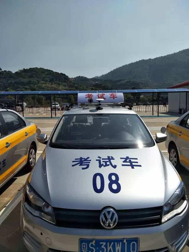 东莞车管所考试股民警彭志文告诉记者,目前,东莞驾考科目三的待考