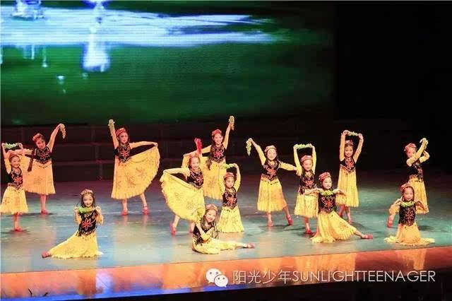 在回望中再创辉煌:2017全疆大型少儿美育教育艺术展演开启新梦想