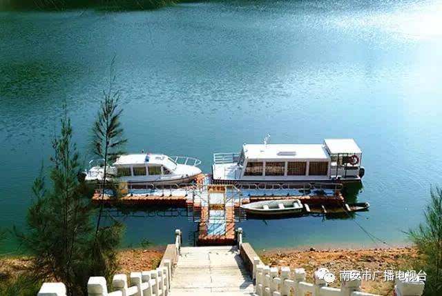 山美湖,又称山美水库,于南安市九都镇山美村,是泉州地区最大的人工湖.