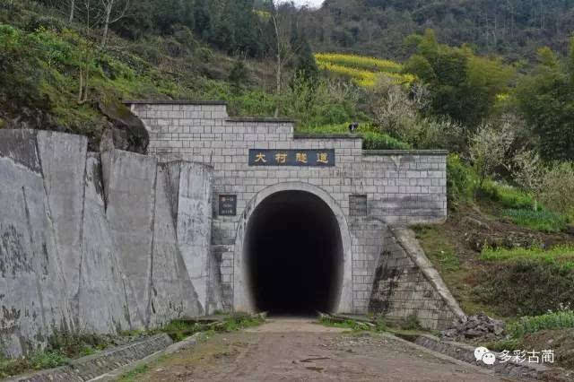 叙大(叙永至古蔺大村镇)铁路位于泸州市叙永县,古蔺县境内,全长85.