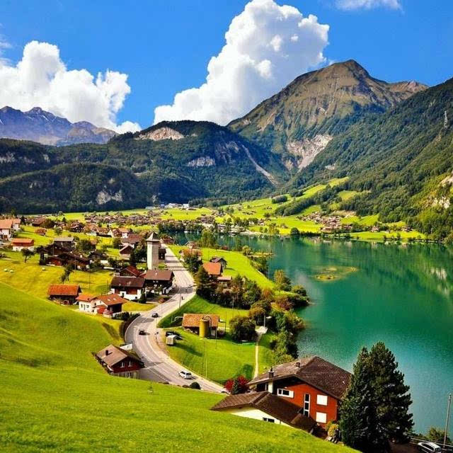 瑞士隆格恩小镇的惊鸿一瞥,推开窗就是美景