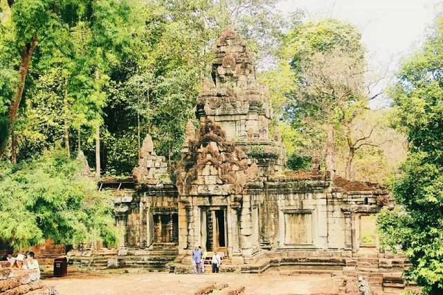 班提色玛寺(banteay samre—高布斯滨(khal spean—罗洛士群(rolous