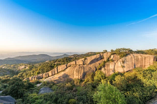 温州户外新选择,爬大罗山去看23块岩石构成的龙脊