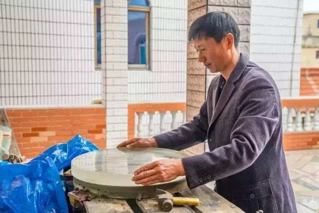 【安海网红】晋江安海天文迷大叔自磨望远镜,连木星上的云层都能看清!