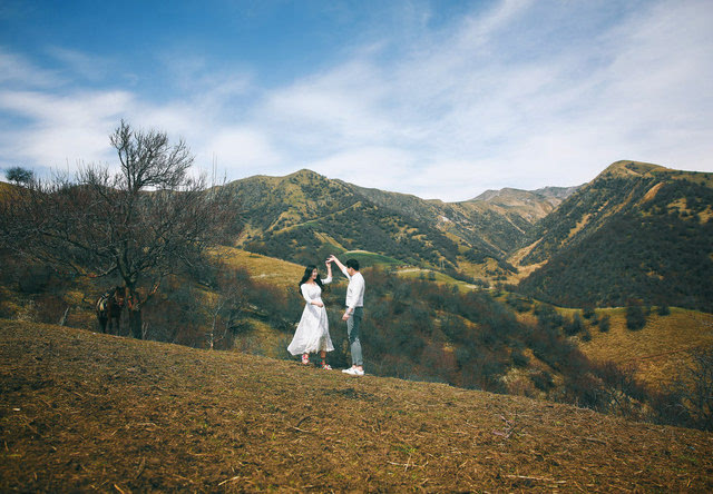 天山拍婚纱照_天山雪莲图片