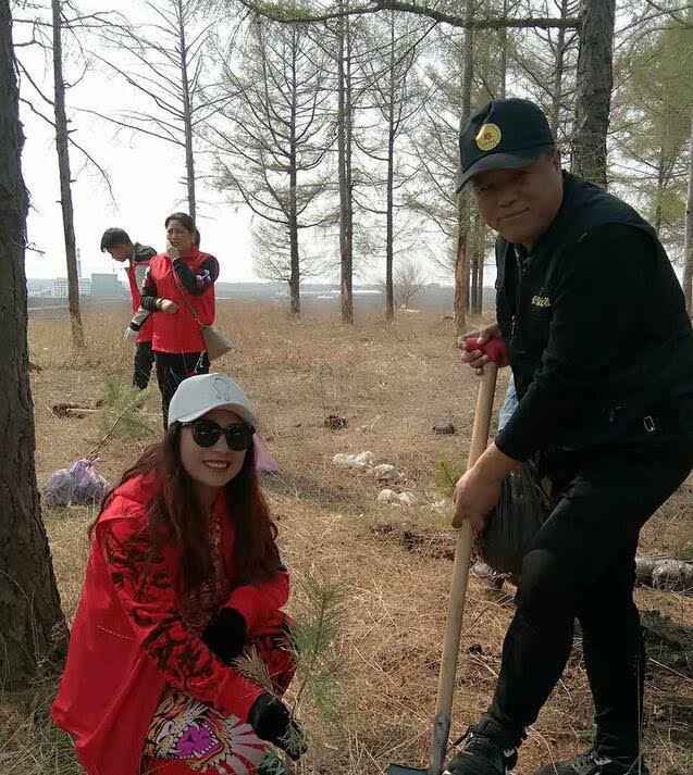 黑龙江省克东县志愿者协会植树活动