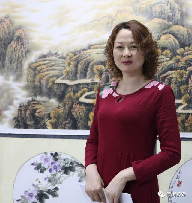 这个五月,和色彩来个"约会"吧?青年女画家·李雪梅国画展开展啦!