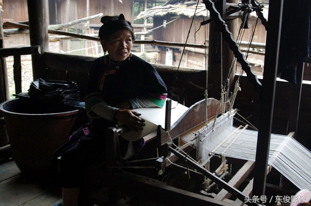 贵州:在纺织业十分发达的今天,侗族还自己织布其文化十分神秘