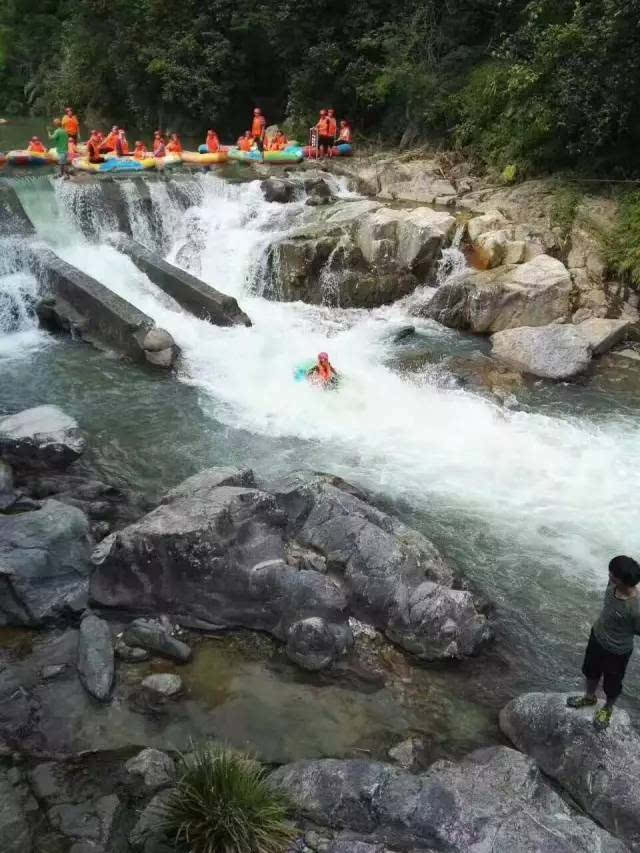 代订丰顺八乡山大峡谷漂流门票