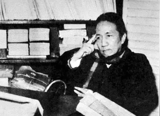 俞启威长子俞强声,曾任国家安全局北美情报司司长,1986年叛逃美国.