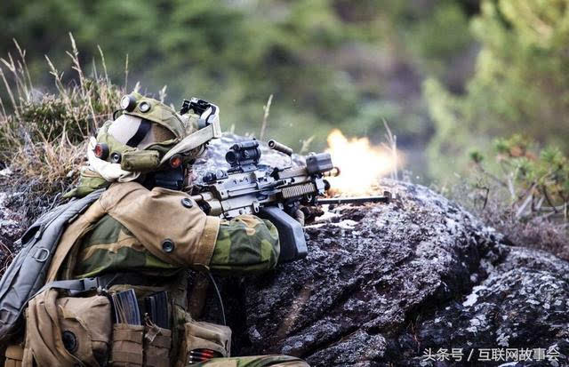 枪火28,m249军用轻机枪,美国步兵最常用的压制性武器