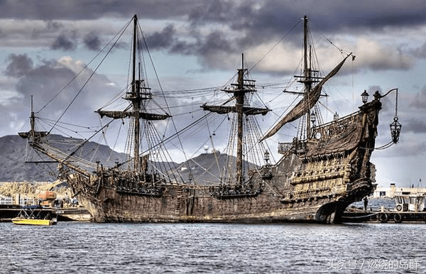 加勒比海盗电影中的同时代欧洲大型海船 这个问题要先从古代中国海船