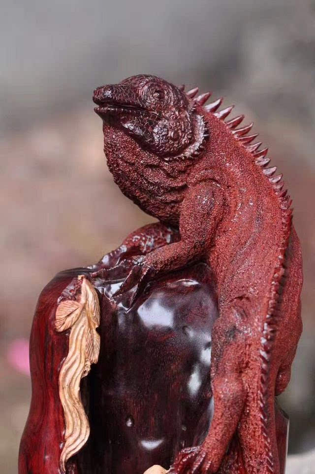 木雕摆件:紫檀蜥蜴,历史悠久的民间艺术