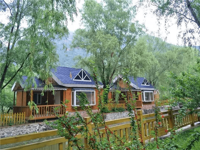 休闲自驾密云仙居谷,看欧式小屋,行山间小道