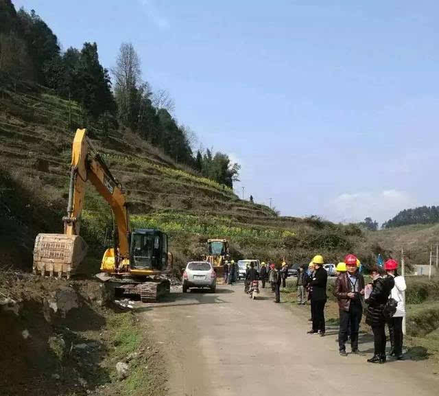 各条公路建成后,以绥阳县城为起点,驱车前往最远的太白镇也仅50多分钟