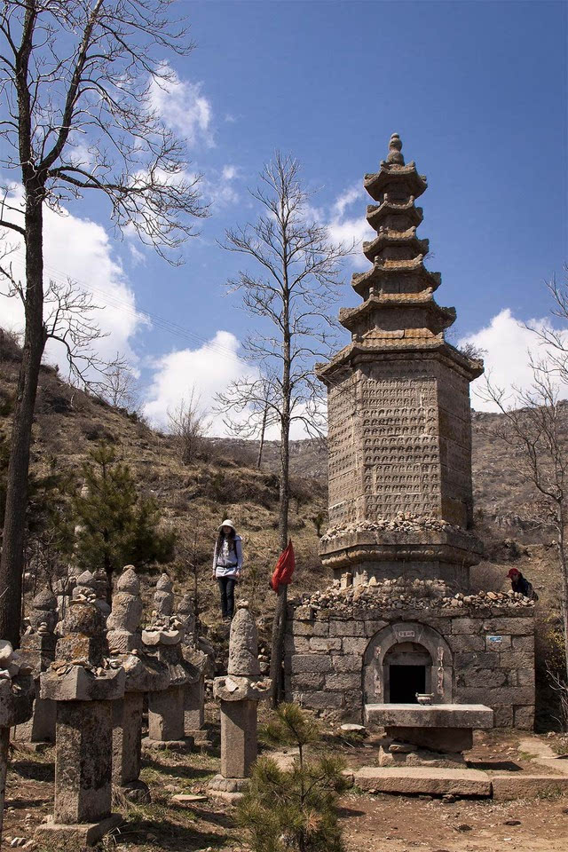 河南林州洪谷山:山下洪谷寺,山上金灯寺