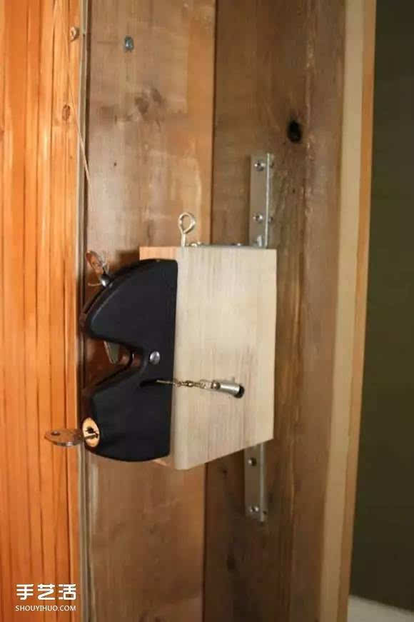自制隐藏门的制作方法 伪装成书架的浴室门diy