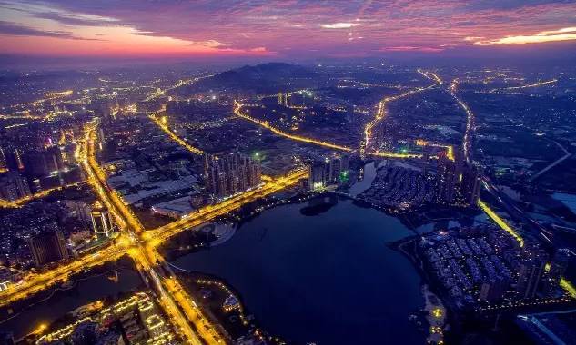 图源:晋江夜景/施清凉