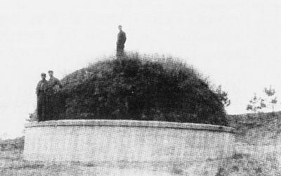 1944年汪精卫在日本名古屋因"骨髓肿"病死,葬于南京梅花山,因为生前做