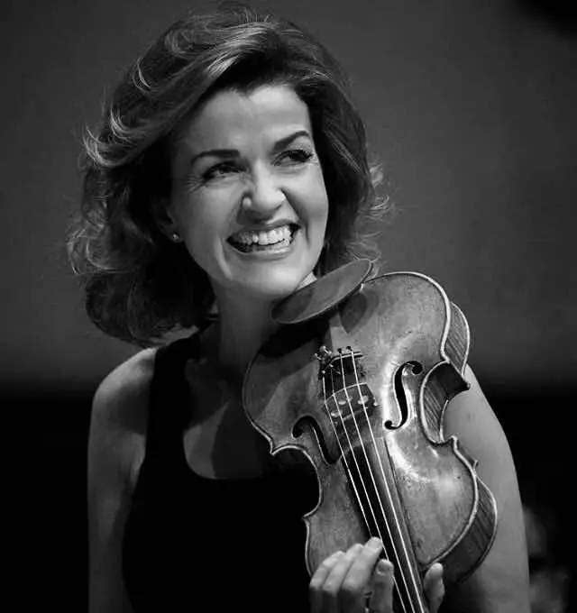 小提琴女神穆特"音乐就像人生导师,它是纪律加热情"