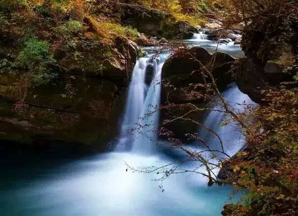 西安周边这几个度假胜地风景媲美九寨沟,整个夏天都不