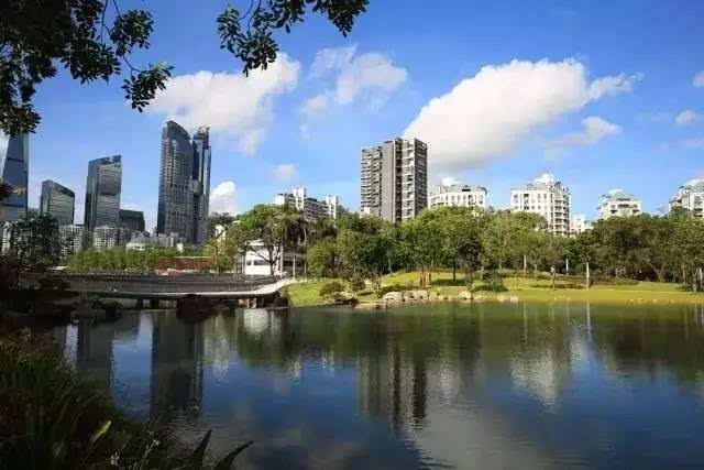 大型综合性市政公园 香蜜湖公园,位于深圳市福田区,西接香蜜湖,南邻红图片