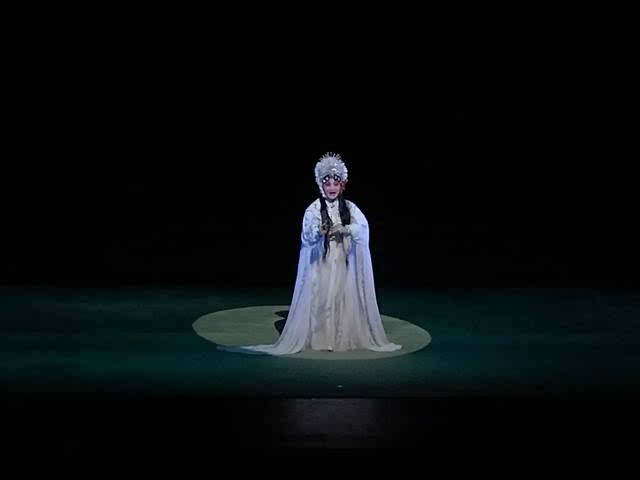 李梅《游西湖 鬼怨》 香港观众对秦腔并不陌生,省戏曲研究院近年来