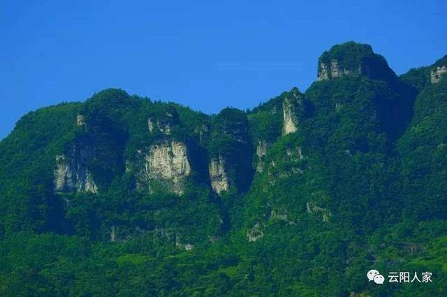 重庆各区县最高山排名,云阳的云峰山1809米,居然是排在.