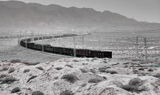 内蒙古历史上的今天|沙漠铁路—包兰铁路通车