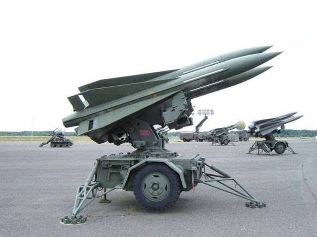 mim-23霍克导弹由美国雷神公司开发,1957年开始服役,随后出售给全球多