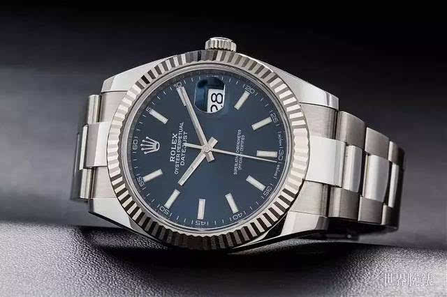 如果不算34mm以下的女表的话,rolex劳力士的datejust原本主要分成36mm