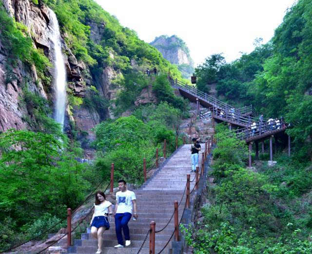 黛眉山景区