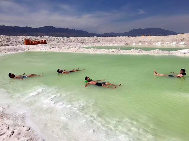 游达坂城||盐湖,你是中国的"死海",也是新疆的"天空之镜"