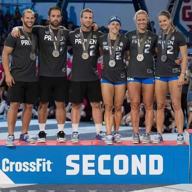 个人组冠军的富裕哥(rich froning)率领的团队,在过去两年的crossfit