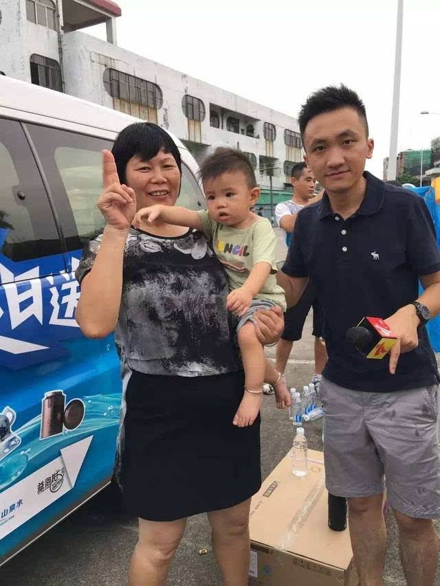 dv现场清凉大使李水涛 见过的街坊都说,真人比上镜更帅哦