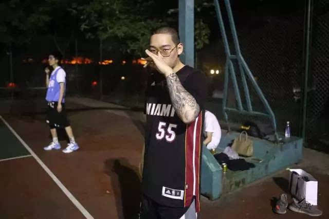 从地下rapper到新偶像,"嘻哈"为什么这么红?