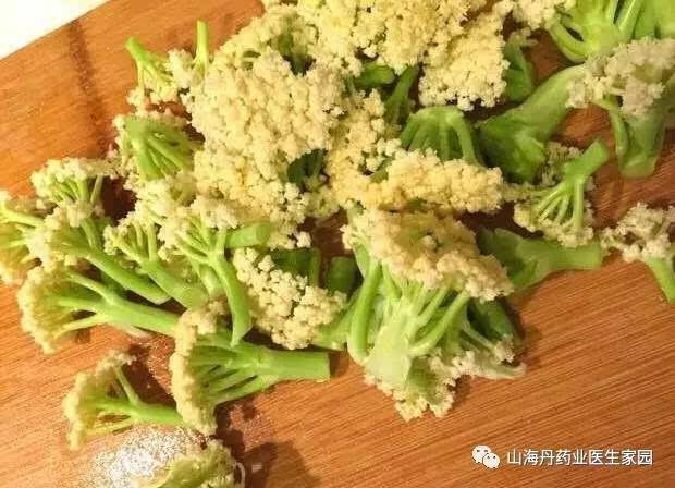 这种菜叫花球松散型花椰菜,简称松花菜(又叫散菜花.