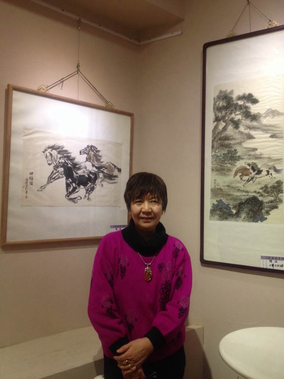 著名女画家陶洁参加天津美院庆三八妇女节画展