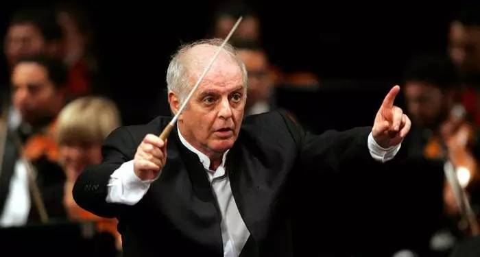 丹尼尔·巴伦博伊姆(daniel barenboim),1942年11月15日出生于阿根廷