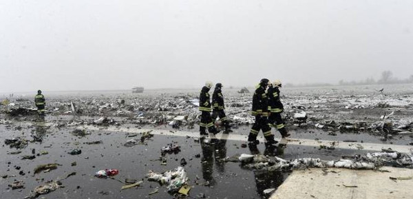 京珠高速湖南段油罐车爆炸?1公里外民房玻璃
