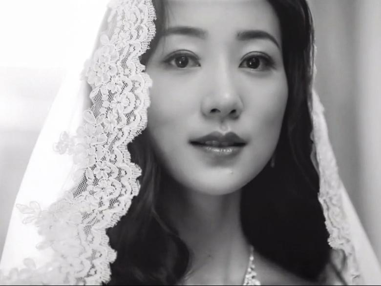 韩雪婚纱照_韩雪婚纱照如画中仙