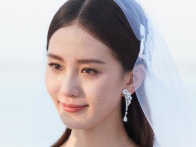 刘诗诗大婚,最美新娘感动落泪.