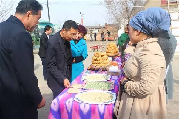 城关镇维民村欢庆"努肉孜节,祥和喜庆迎春天