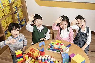 朝鲜名牌幼儿园竞争激烈 早教班可直升名牌大