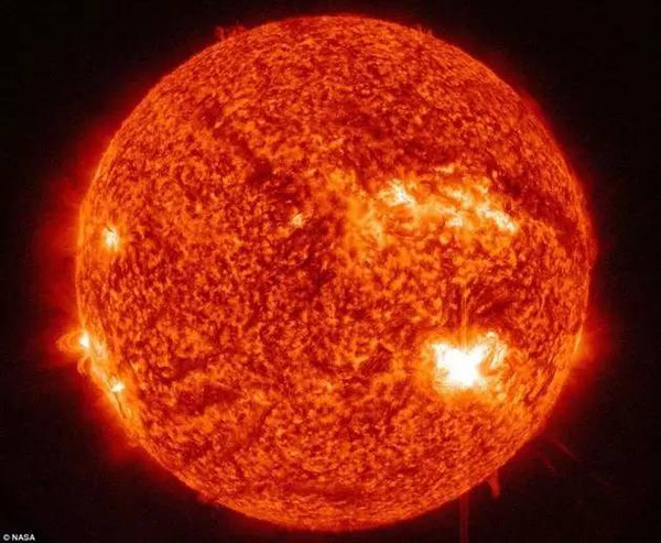 广义相对论细节存疑：地球和太阳距离加大-搜狐